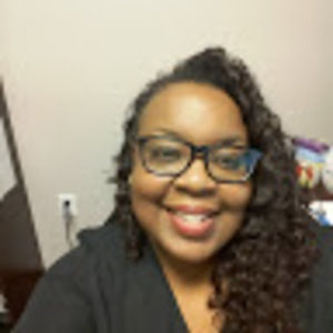 Meet your Posher, Sholanda